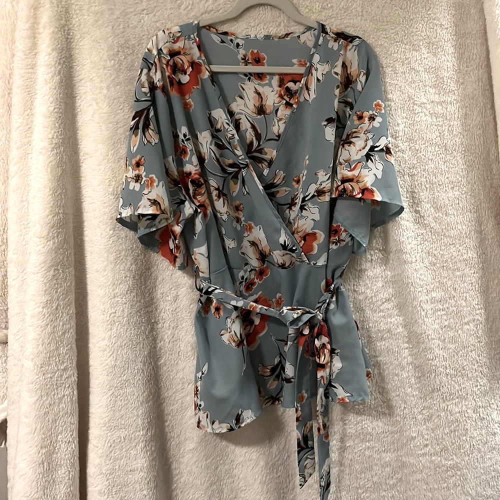 Floral wrap top